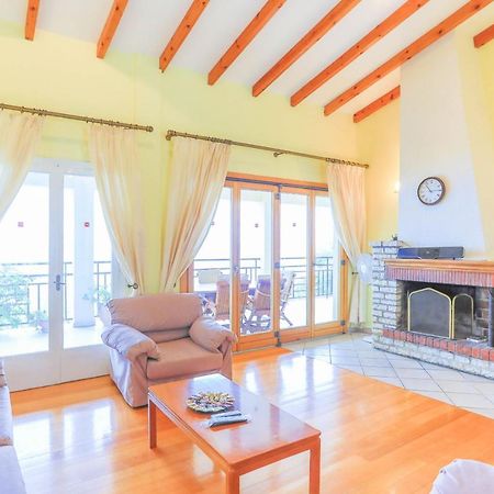 Villa Natasha Katávolos 외부 사진