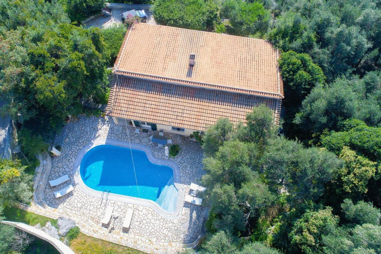 Villa Natasha Katávolos 외부 사진